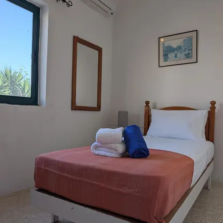 Gozitan Charm In With Pool *