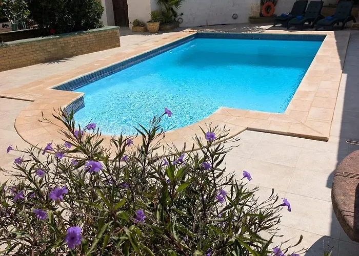 Gozitan Charm In With Pool Сasa de vacaciones